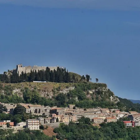 بيت ضيافة Tillesia