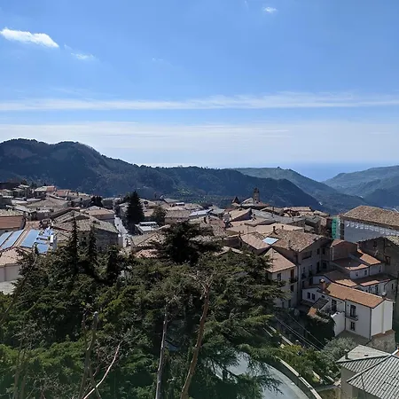 بيت ضيافة Tillesia *